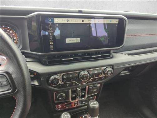 Black Clearcoat 2024 Jeep Wrangler Rubicon 392