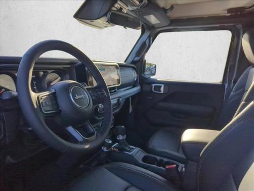 2026 Jeep Gladiator Sahara 4x4