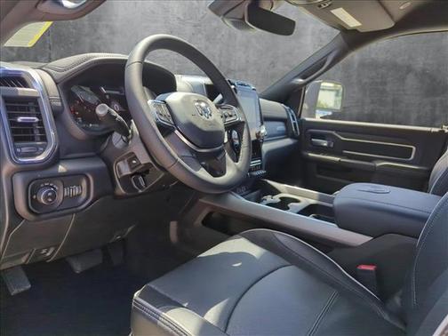 2025 RAM 2500 Laramie Crew Cab 4x4 6'4' Box