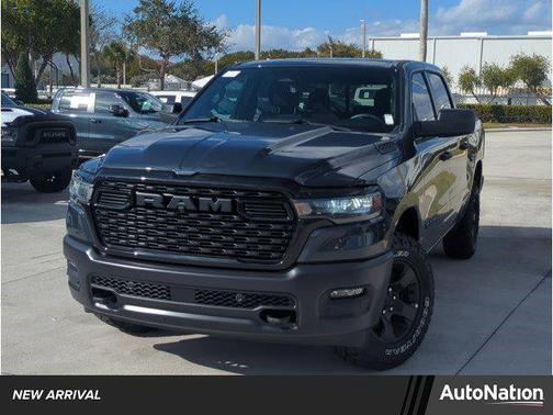 2026 RAM 1500 Warlock Crew Cab 4x4 5'7' Box