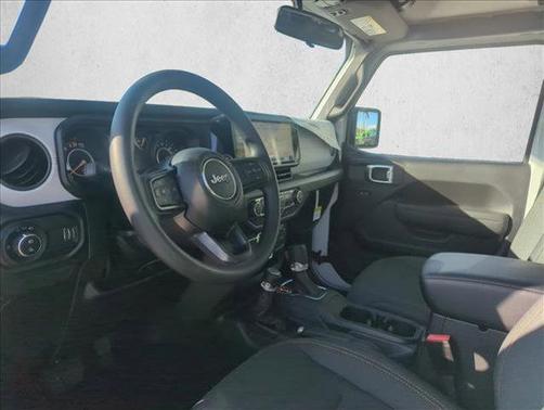 2026 Jeep Gladiator Sport