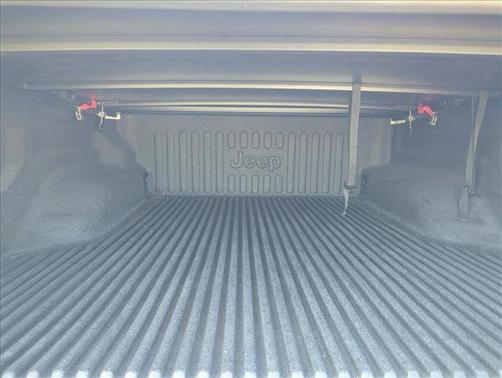 Bright White Clearcoat 2023 Jeep Gladiator Sport S