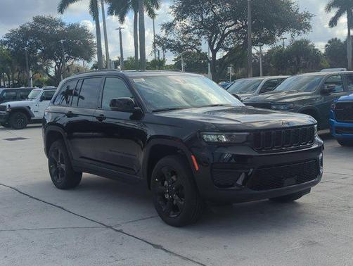 2025 Jeep Grand Cherokee Altitude