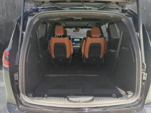 2025 Chrysler Pacifica L