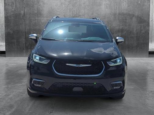 2025 Chrysler Pacifica L