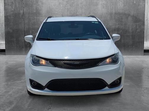 2019 Chrysler Pacifica Touring-L Plus