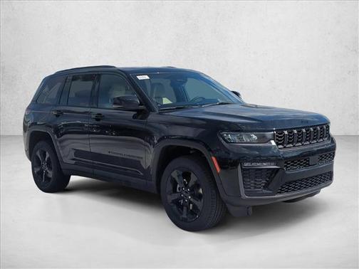 Diamond Black Crystal Pearlcoat 2026 Jeep Grand Cherokee Limited