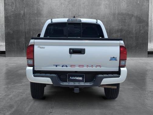 2018 Toyota Tacoma SR