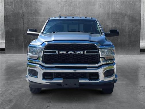 2020 RAM 3500 Tradesman Crew Cab 4x4 8' Box