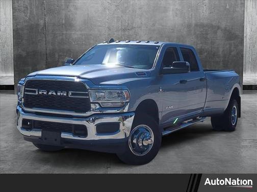 2020 RAM 3500 Tradesman Crew Cab 4x4 8' Box