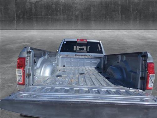 2020 RAM 3500 Tradesman Crew Cab 4x4 8' Box