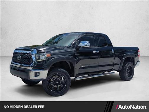 Midnight Black Metallic 2018 Toyota Tundra SR5