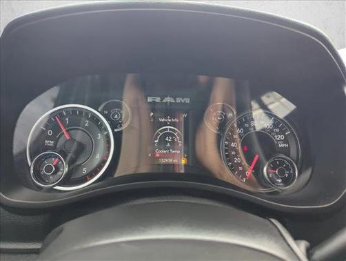 2022 RAM 3500 Tradesman Crew Cab 4x4 8' Box