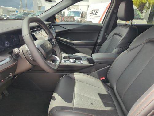 Sting-Gray Clearcoat 2026 Jeep Cherokee Overland