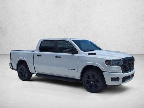 Bright White Clearcoat 2026 RAM 1500 Big Horn/Lone Star