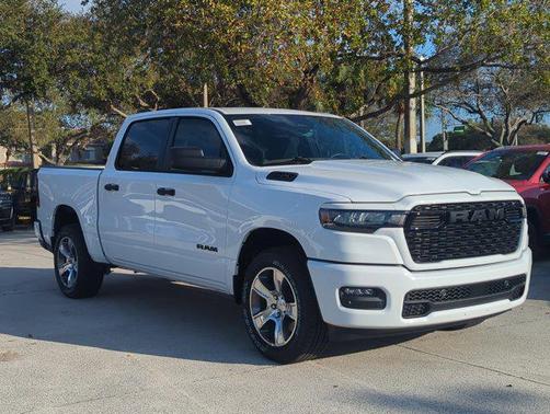 2026 RAM 1500 Express