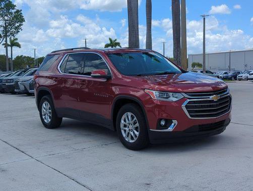 2021 Chevrolet Traverse LT Cloth