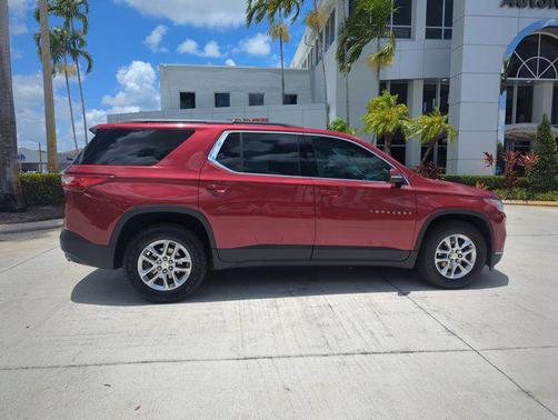 2021 Chevrolet Traverse LT Cloth
