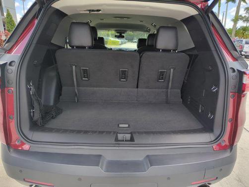 2021 Chevrolet Traverse LT Cloth