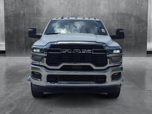 2025 RAM 3500 Tradesman Crew Cab 4x4 8' Box