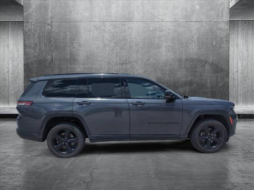 2022 Jeep Grand Cherokee L Altitude