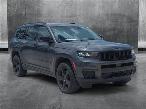 2022 Jeep Grand Cherokee L Altitude