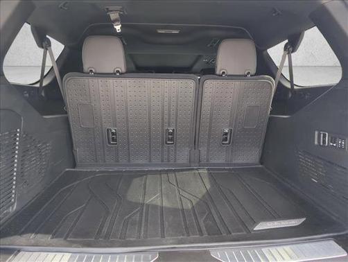 Sterling Gray Metallic 2023 Chevrolet Suburban 4WD Z71