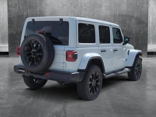 2025 Jeep Wrangler 4xe Sahara