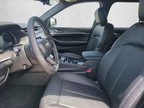 Diamond Black Crystal Pearlcoat 2026 Jeep Grand Cherokee L Limited