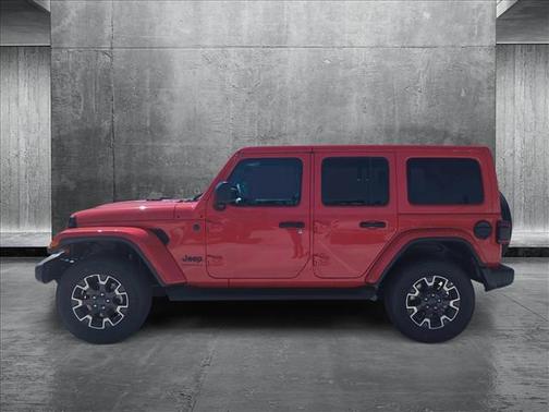 2025 Jeep Wrangler 4-Door Sahara 4x4