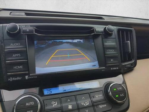 Super White 2018 Toyota RAV4 XLE