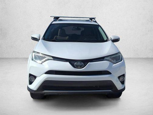 Super White 2018 Toyota RAV4 XLE