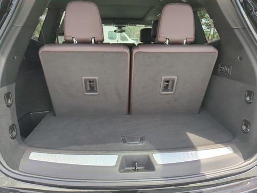 2022 Cadillac XT6 Premium Luxury FWD