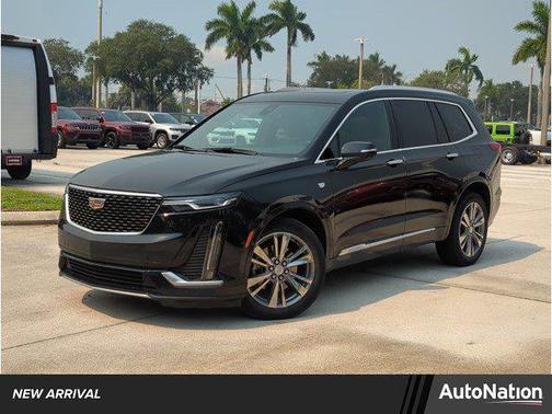 2022 Cadillac XT6 Premium Luxury FWD