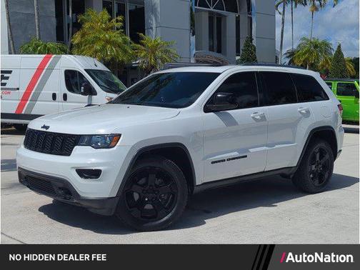 Bright White Clearcoat 2018 Jeep Grand Cherokee Upland