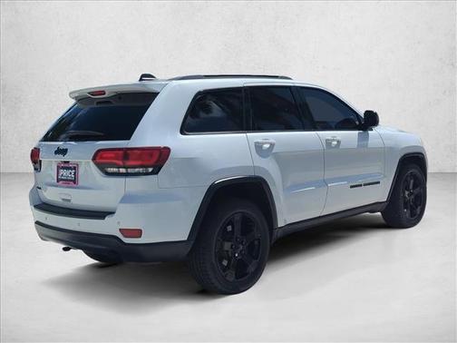 Bright White Clearcoat 2018 Jeep Grand Cherokee Upland
