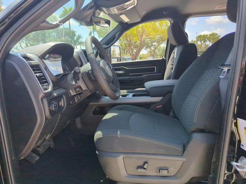 2025 RAM 2500 Big Horn Crew Cab 4x4 6'4' Box
