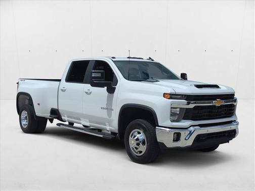 2025 Chevrolet Silverado 3500 LT