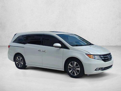 White Diamond Pearl 2016 Honda Odyssey Touring Elite