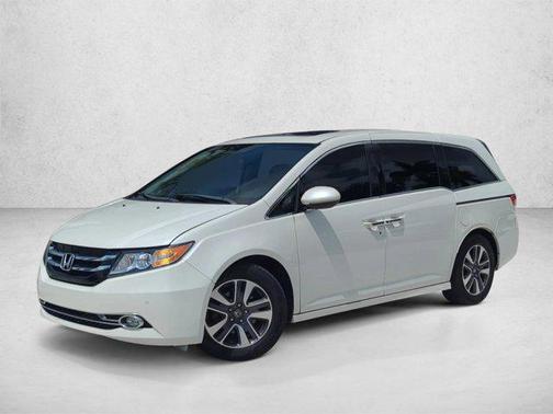 White Diamond Pearl 2016 Honda Odyssey Touring Elite