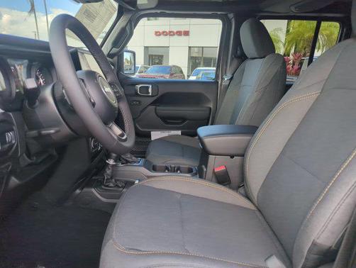 2026 Jeep Gladiator Sport S