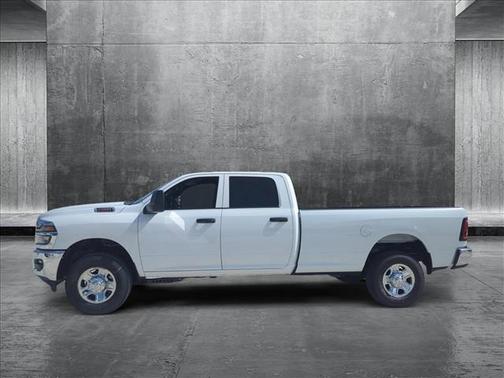 2025 RAM 2500 Tradesman Crew Cab 4x4 8' Box