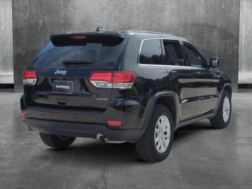 2022 Jeep Grand Cherokee Laredo