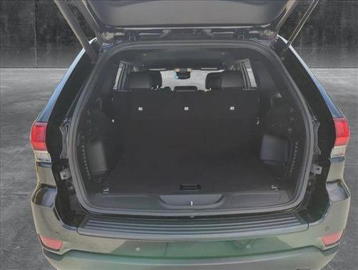 2022 Jeep Grand Cherokee Laredo