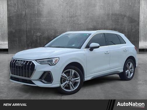 2022 Audi Q3 45 S line Premium Plus