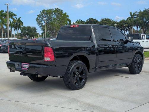 Brilliant Black Crystal Pearlcoat 2018 RAM 1500 Express