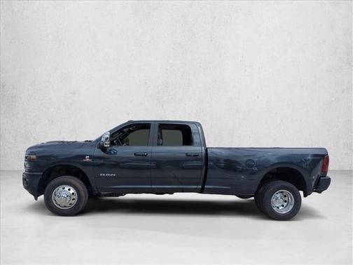 2026 RAM 3500 Laramie Crew Cab 4x4 8' Box