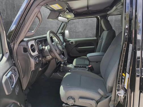 2025 Jeep Gladiator Sport S