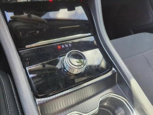 Bright White Clearcoat 2024 Jeep Grand Cherokee Laredo