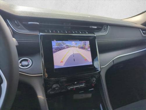 Bright White Clearcoat 2024 Jeep Grand Cherokee Laredo